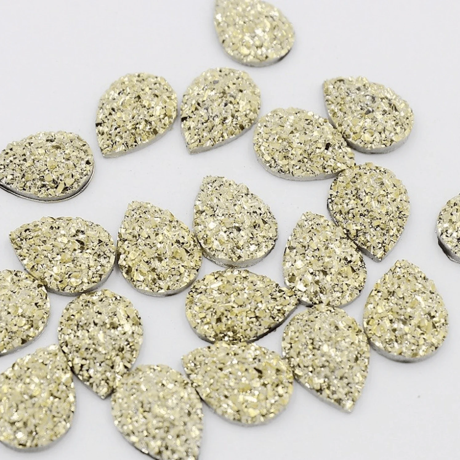 10*14mm Mixed Druzy Teardrop in Multiple Colours, Glue on, Resin Gem (Sold in Pair) - Image 4